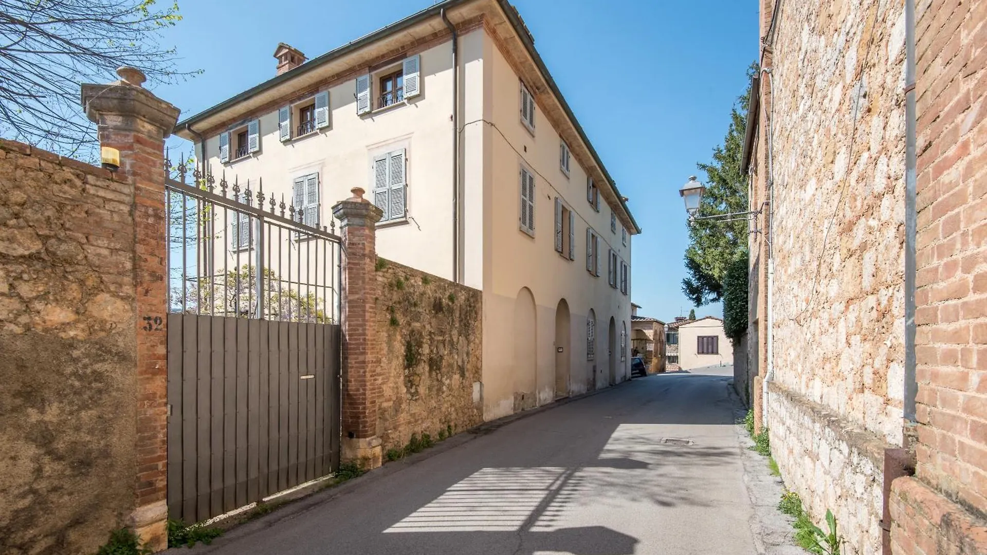 Smallville Sovicille Bed & Breakfast
