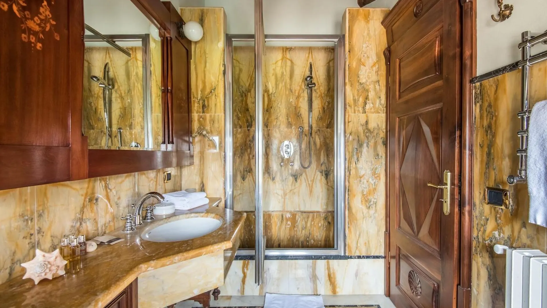Smallville Sovicille Bed & Breakfast